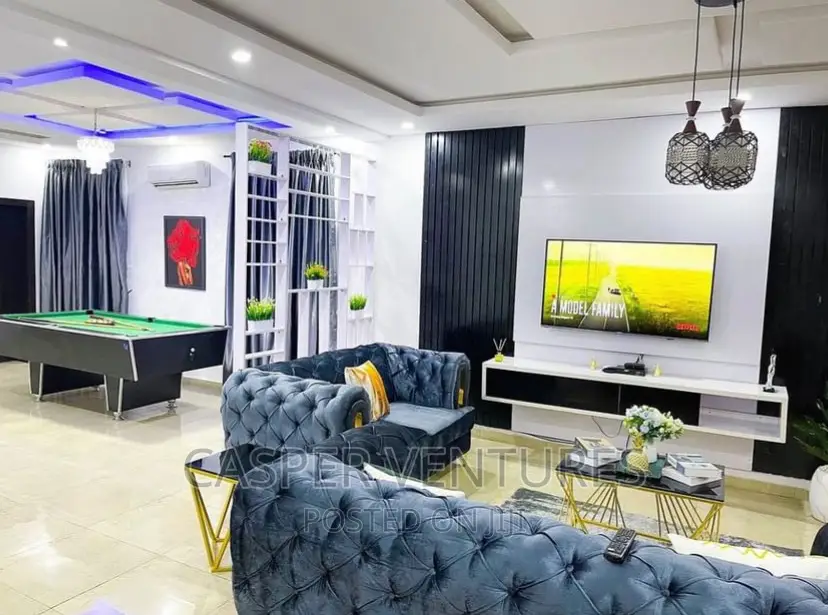 Spacious and Magical Room Parlor in Ilasan