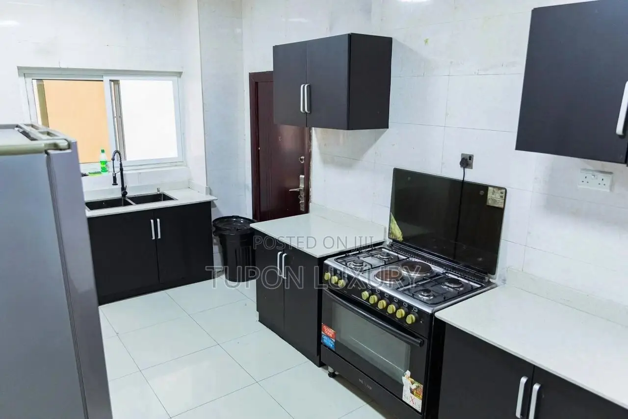 Luxury 3bedroom Apartment Chevron With Snooker in Chevron