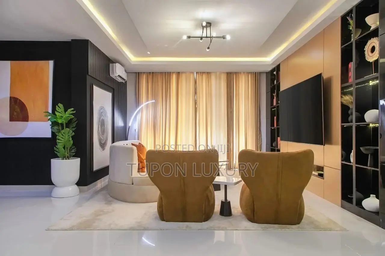 Luxury 3bdrm With Swimming Pool, in-House Cinema and Gym. in Victoria Island