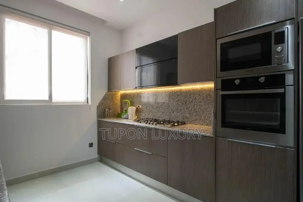 Most Luxurious 2bedroom Apart. With Roof Top, Pool Gym in Lekki Phase 1