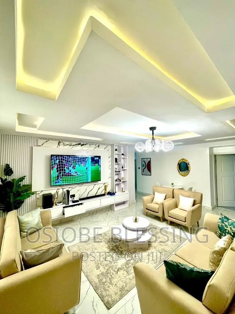 Luxury 3bedrooms Apartment With Pool in V.I Lagos in Victoria Island