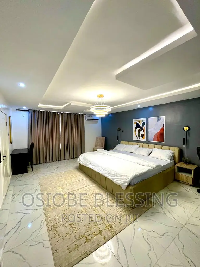 Luxury 3bedrooms Apartment With Pool in V.I Lagos in Victoria Island