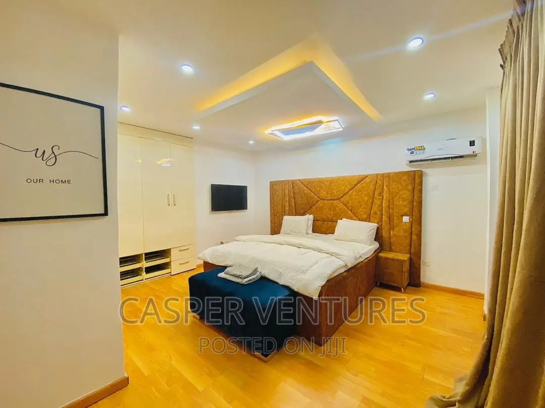 Lightning and Flashy 3-Bed Apartment in Ikota