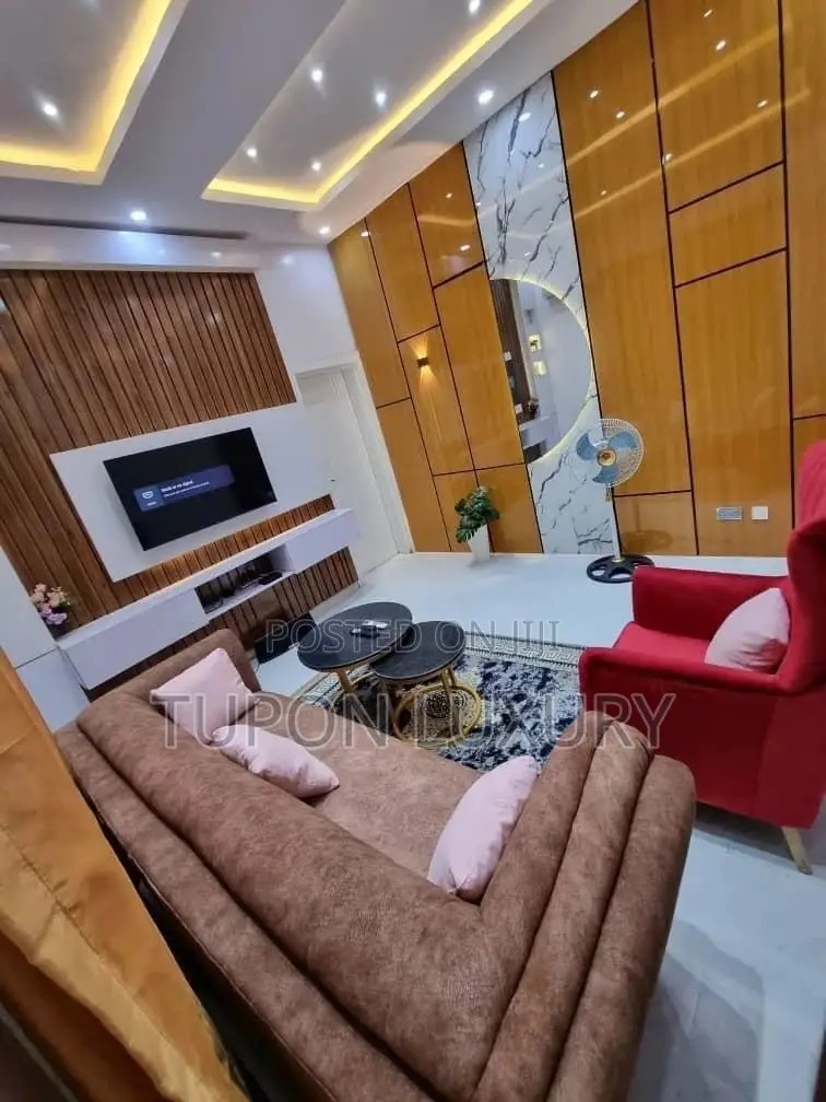 Luxury 1bedroom Apartment With Pool in Ikate in Ikate