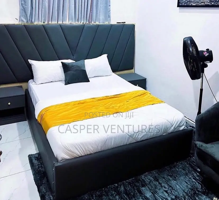 Colorful and Affordable Apartment in Chevron