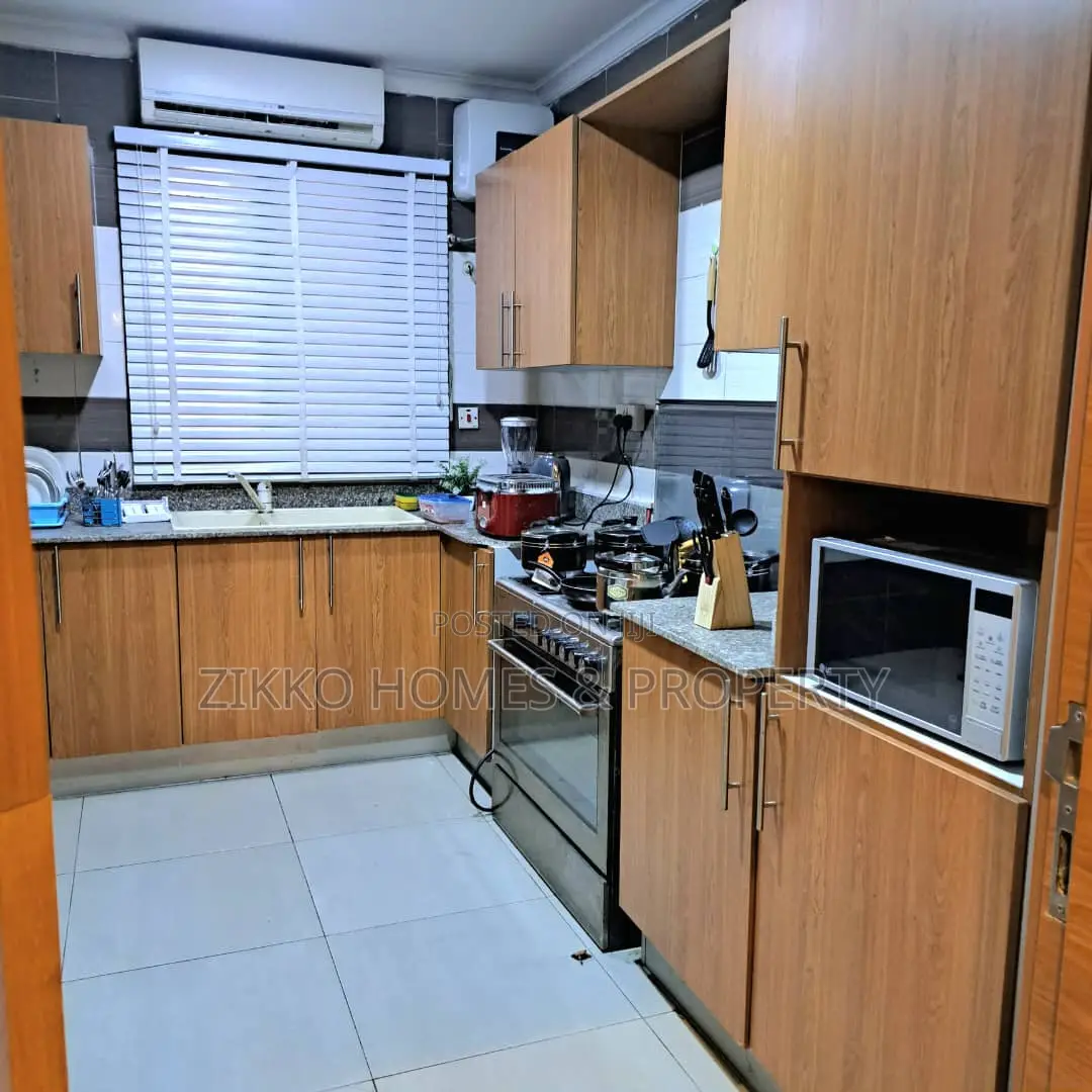 3bedroom Short-Let at Ikoyi in Ikoyi