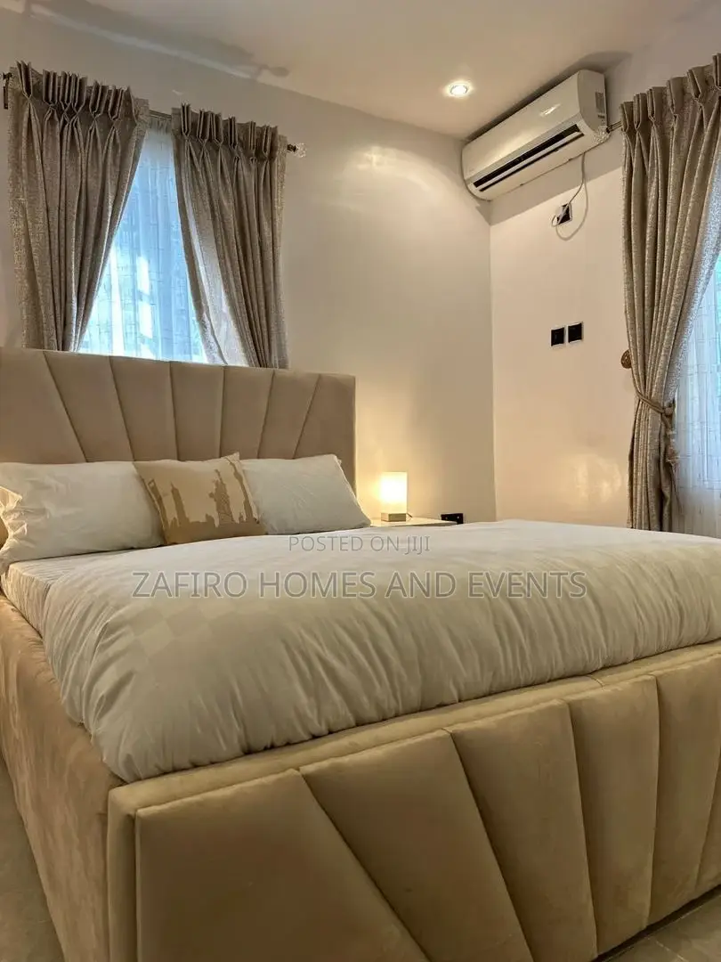 Furnished 1 Bedroom Apartment in a Secured Jericho GRA in Jericho