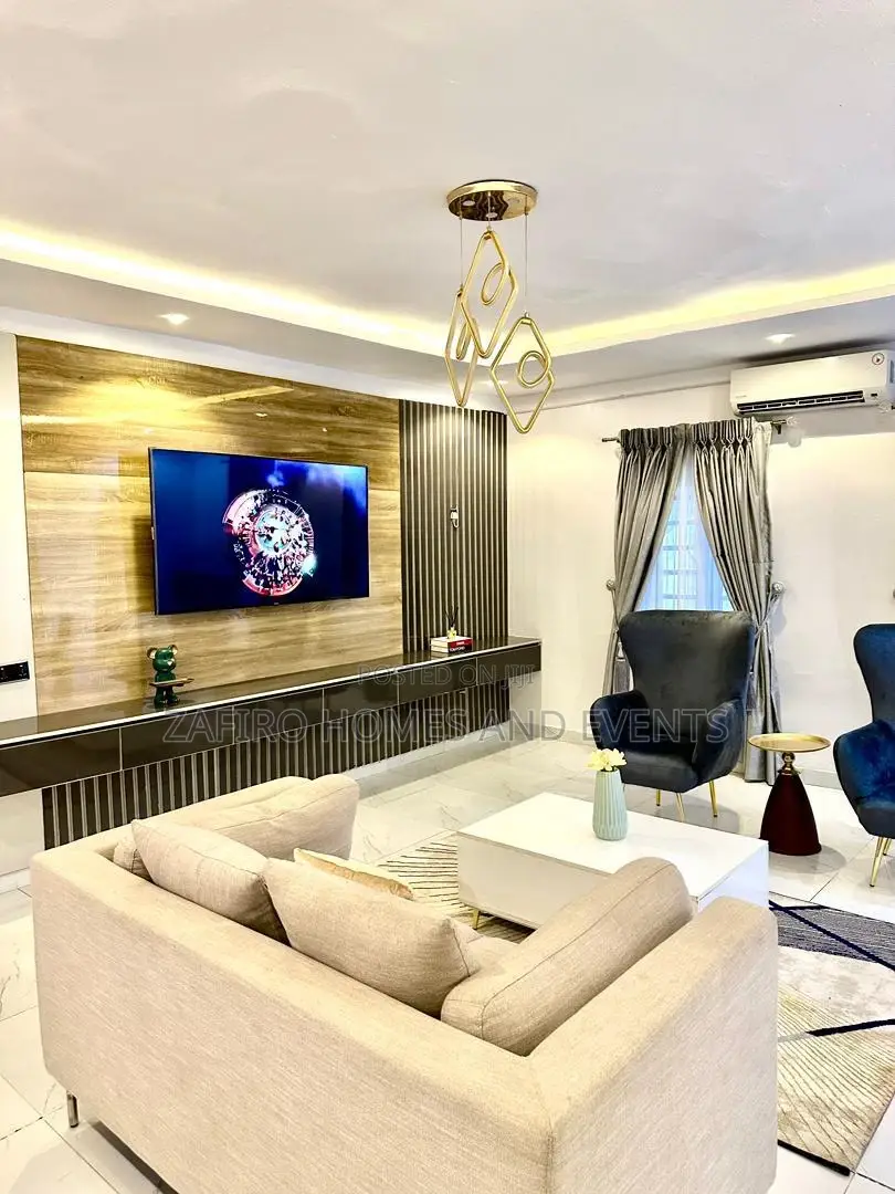 Furnished 1 Bedroom Apartment in a Secured Jericho GRA in Jericho