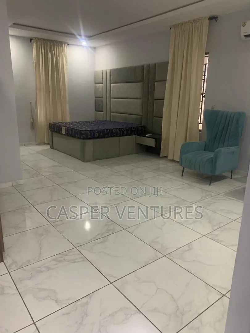 Luxurious and Spacious 2bedroom in Lekki Phase 2