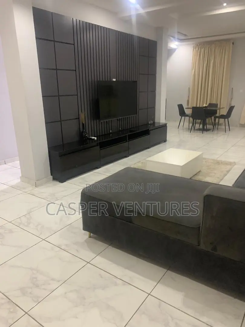Luxurious and Spacious 2bedroom in Lekki Phase 2