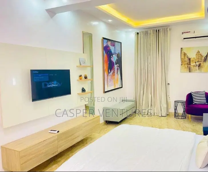 Magnetic and Colorful 3-Bedroom in Ikate
