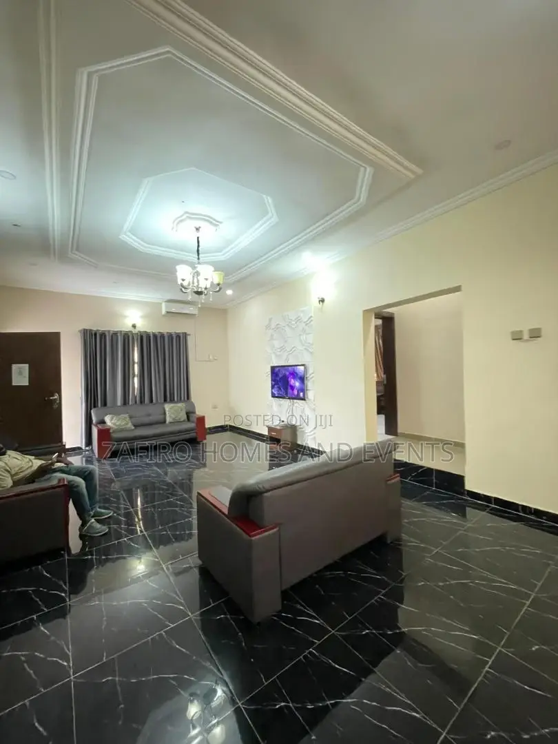 Nice 2 Bedroom Shortlet Apartment at Lere Adigun GRA Basorun in Basorun