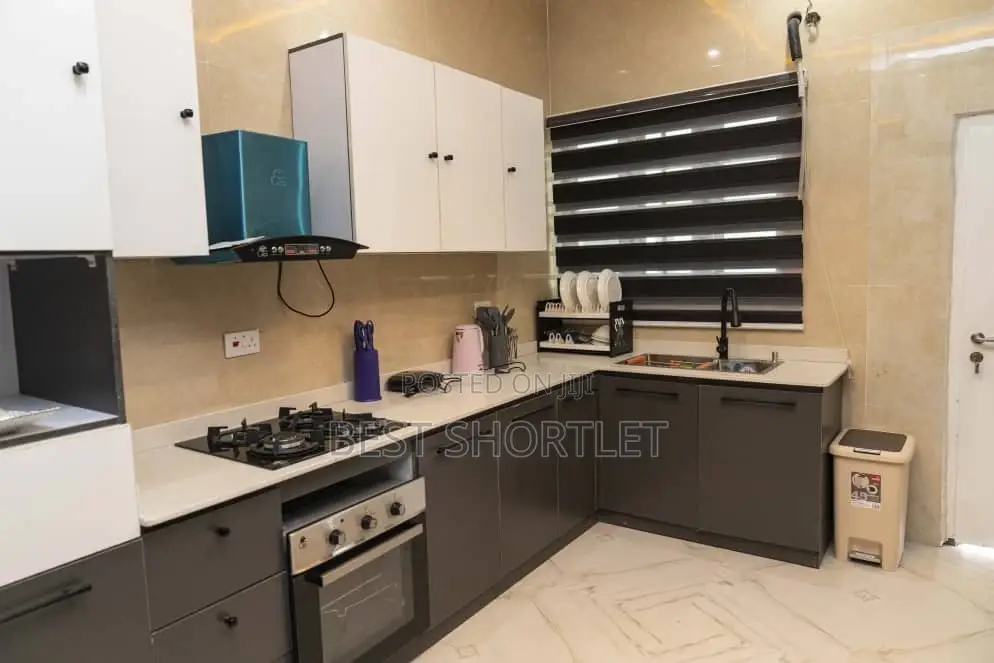 Luxury 3 Bedroom Ikate in Ikate