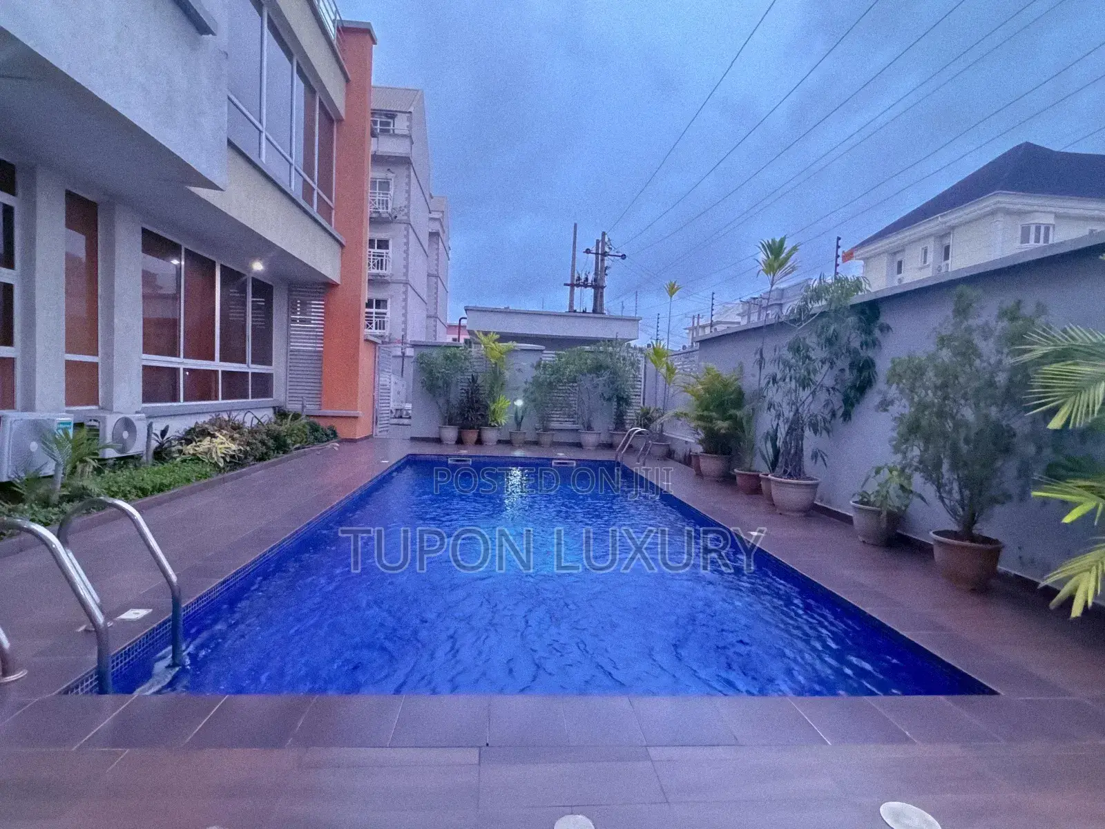 Newly Furnished 2bed Penthouse With Pool, Gym and Snooker in Victoria Island