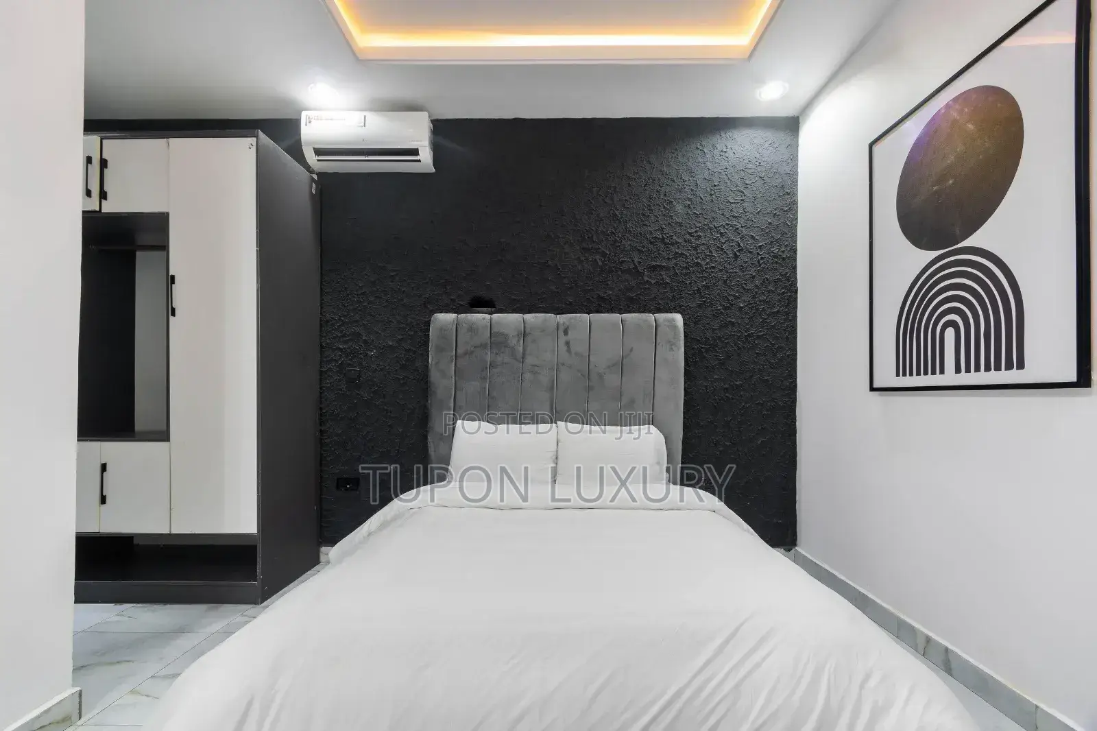 Luxury Furnished 2bed With Pool and Ps5 and a Balcony in Lekki Phase 1