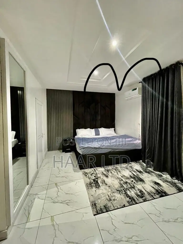 Luxurious 2/3 Bedroom Victoria Island in Ahmadu Bello Way