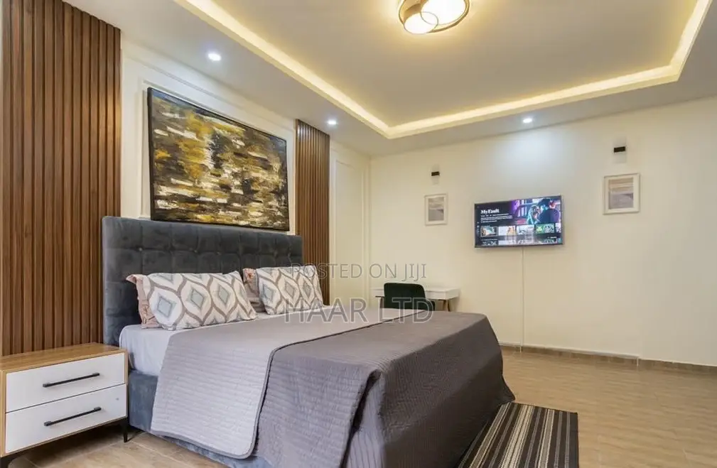 Exquisite 1 Bedroom Shortlet in Lekki Phase 1