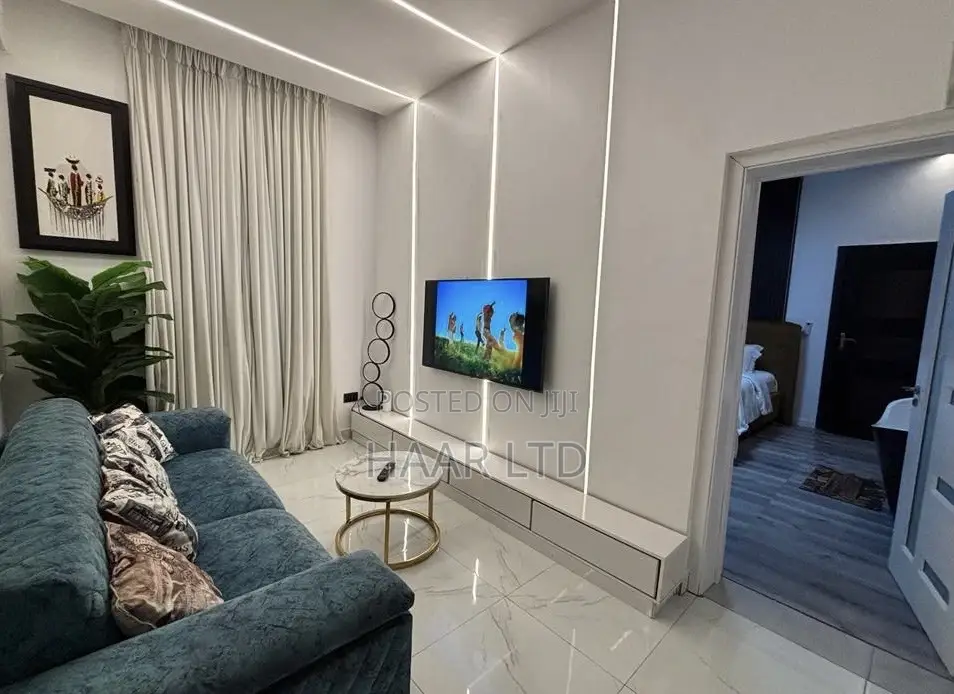 Grandeur Luxurious One Bedroom With Ps5 and Swimming Pool in Lekki Phase 1