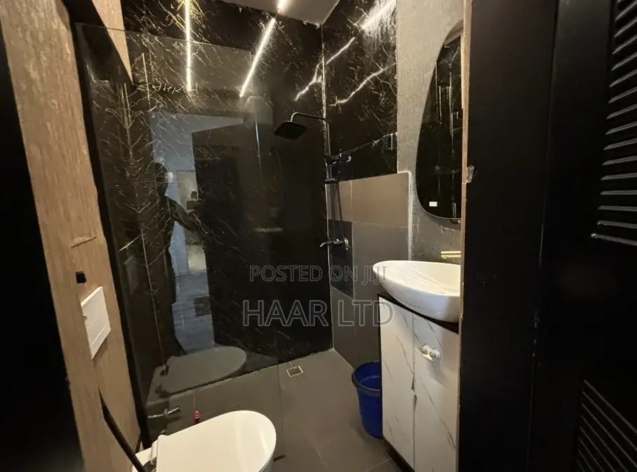 Grandeur Luxurious One Bedroom With Ps5 and Swimming Pool in Lekki Phase 1