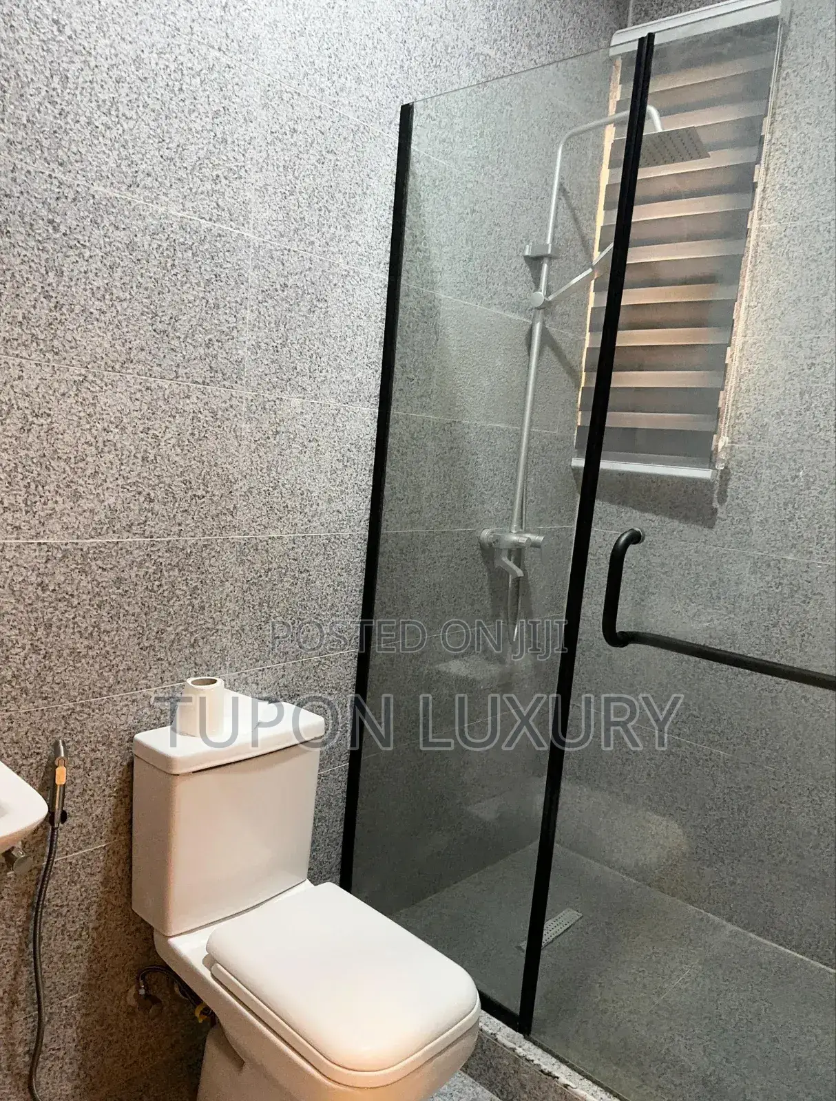 2 Bed Apartment With Private Cinema, Bath Tub Ps5 in Lekki Phase 1