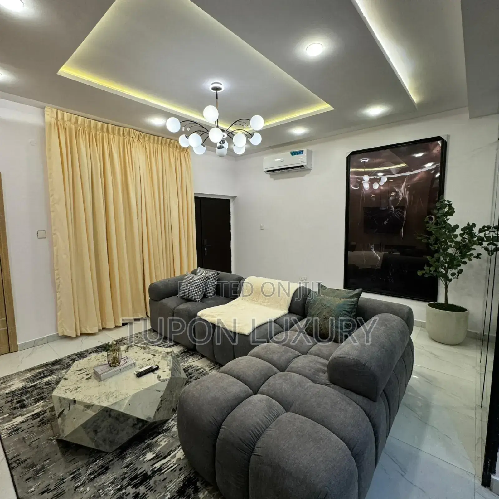 2 Bed Apartment With Private Cinema, Bath Tub Ps5 in Lekki Phase 1