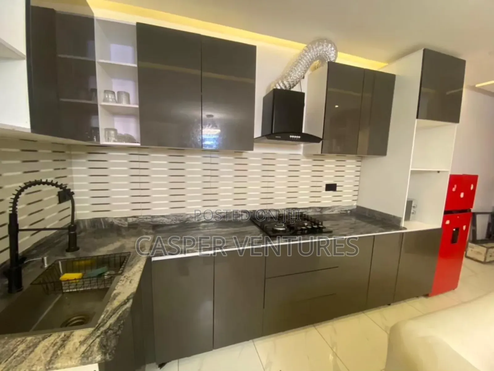 Elevating and Sparkling Apartment in Ologolo