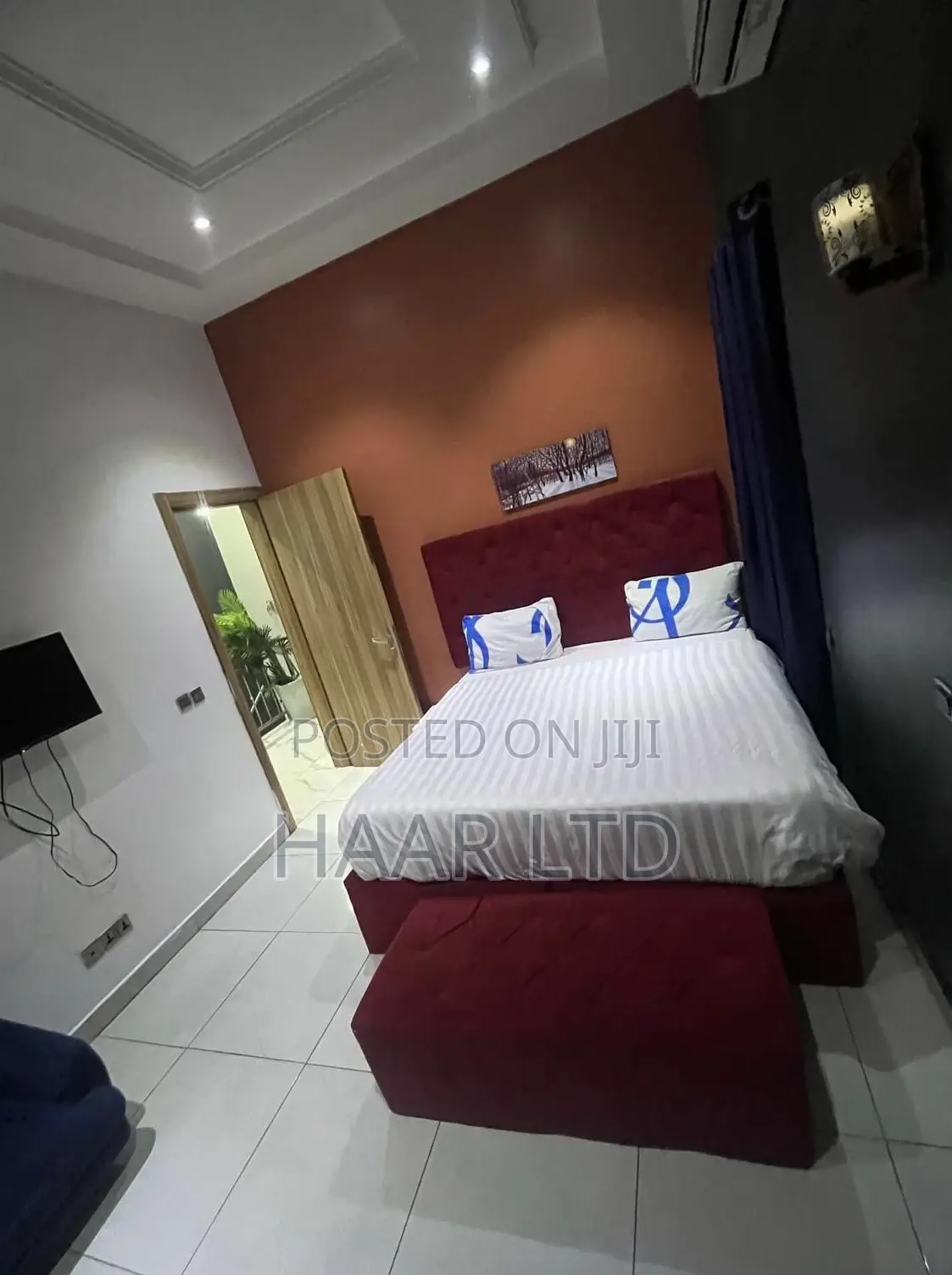 Stand-Alone Luxury Exquisite Party Apartment in Ikate
