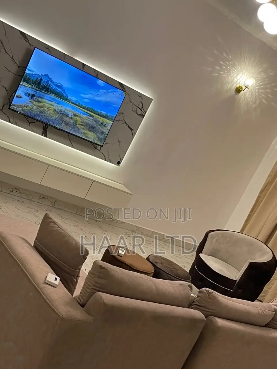 Weekly en-Suited Room With Wi-Fi and Netflix in Agungi