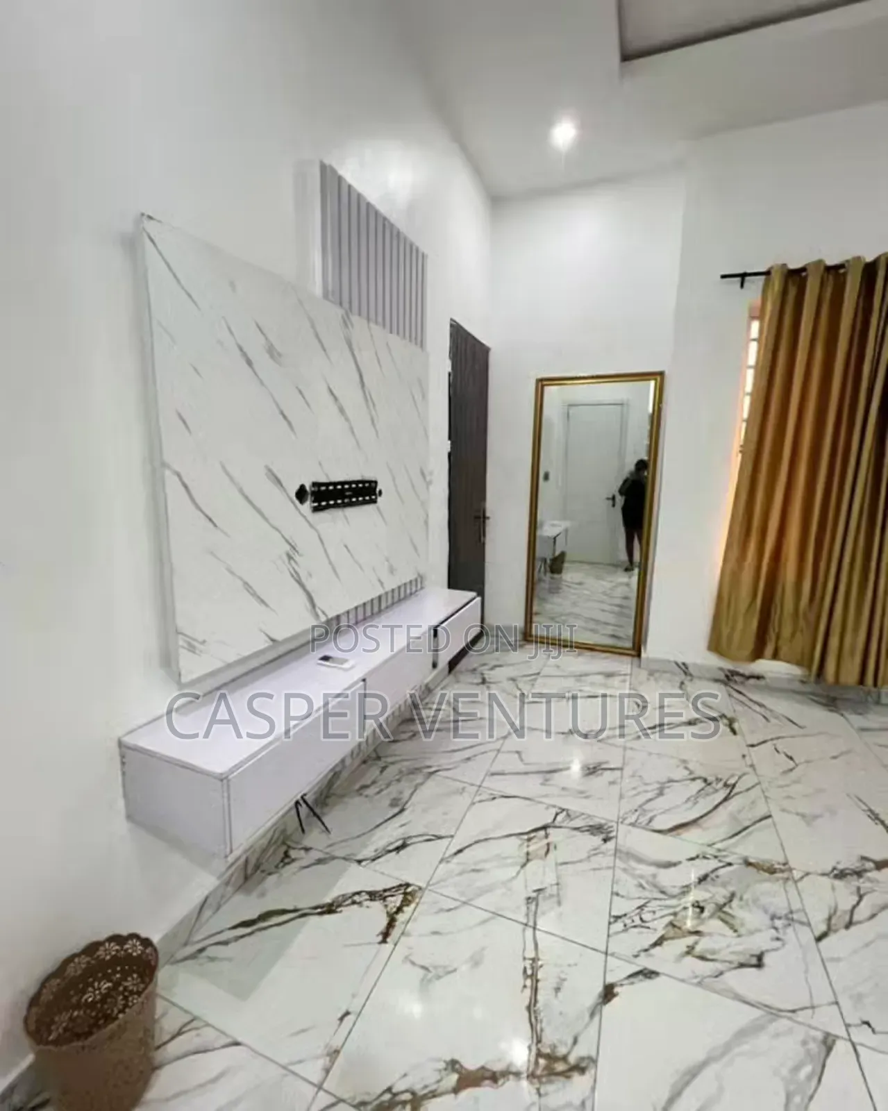Spacious and Flashy Master Bedroom in Osapa london