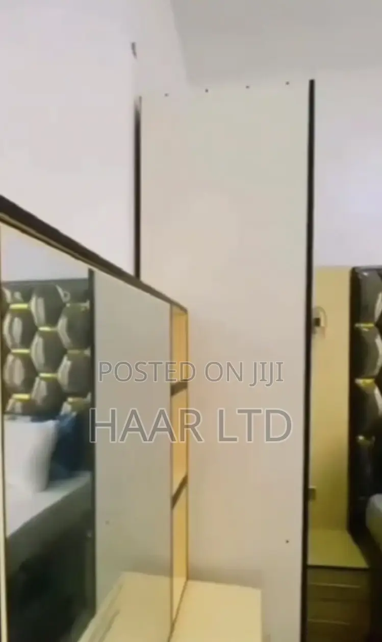 Weekly Shared Apartment Per Week With 24/7hrs Light and Wi-F in Lekki Phase 2