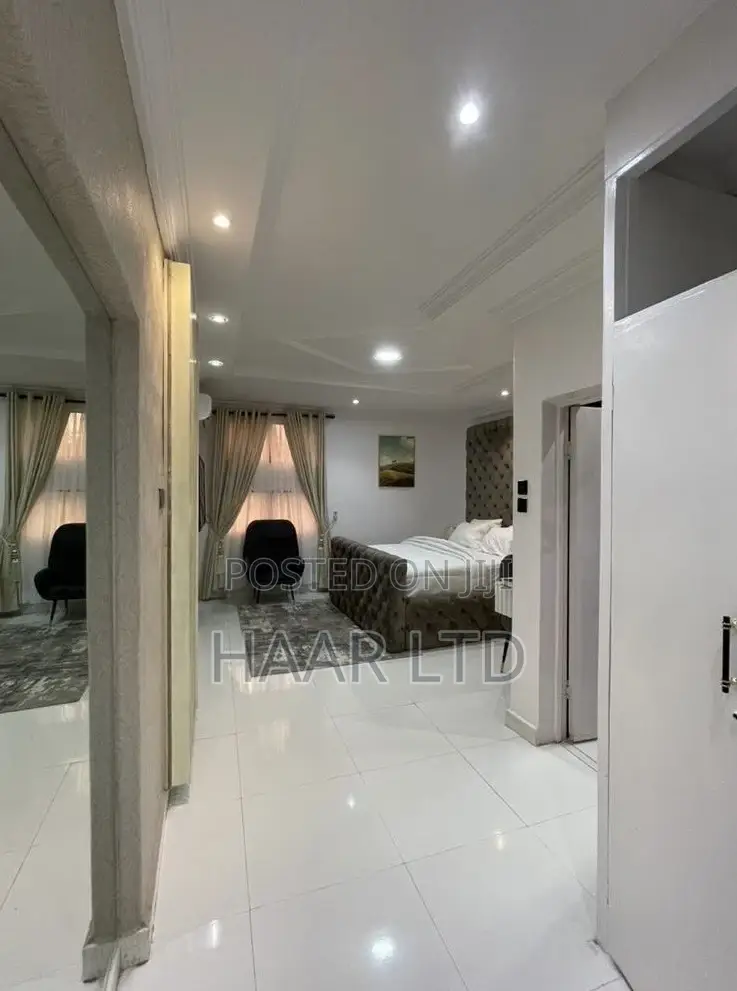 2bedroom Duplex With Private Pool (Can Accept Party) in Lekki Phase 1
