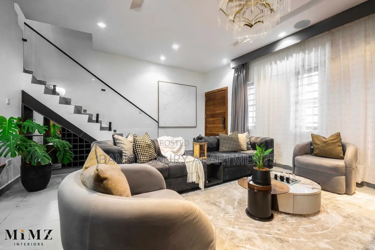 Inviting 4 Beds With Pool in Ikate