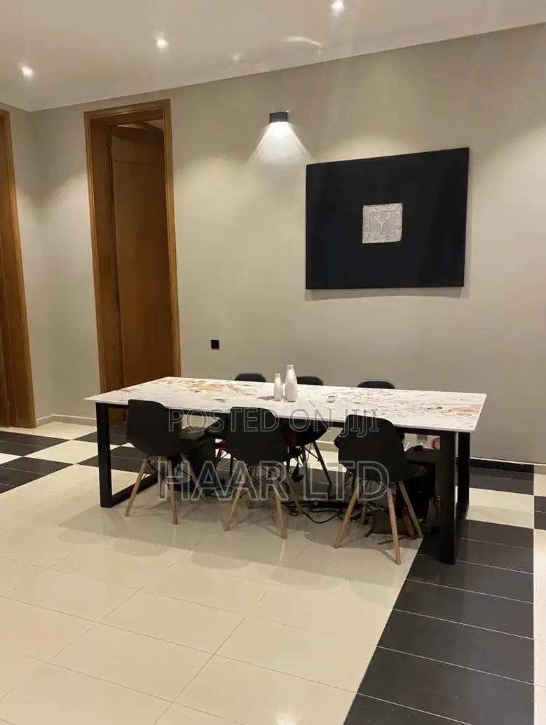 Luxurious Two (2) Bedroom Shortlet Service Apartment in Ahmadu Bello Way