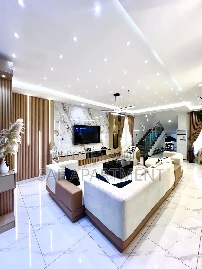 Luxurious Four Bedroom Terrace Duplex, Guzape Abuja in Guzape District