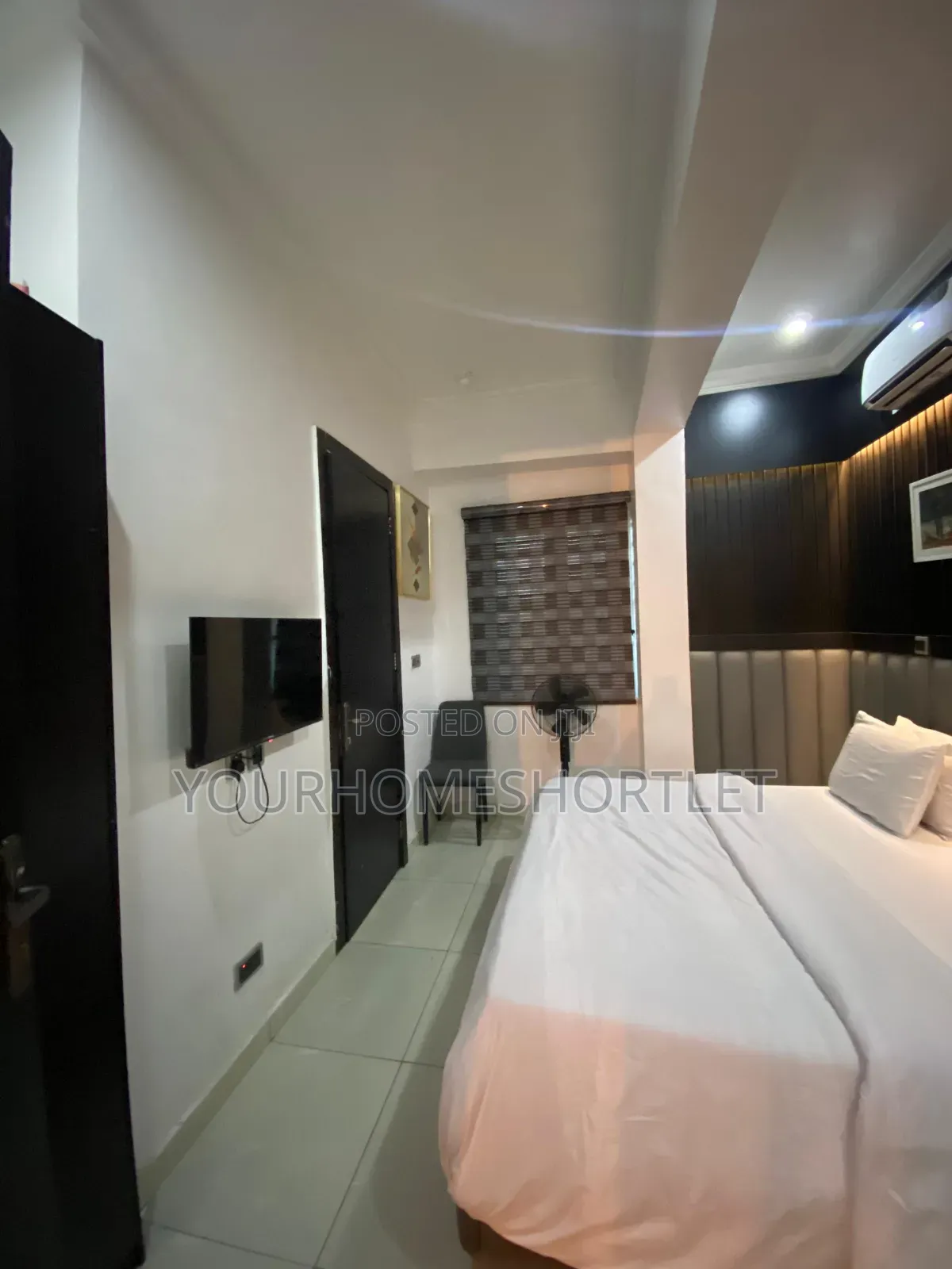 2 Bedroom Apartment With Snooker in Ikate-Elegushi