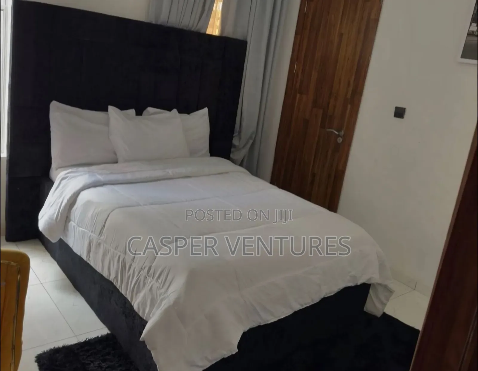 Colorful Weekly and Monthly Apartment in Lekki Phase 2