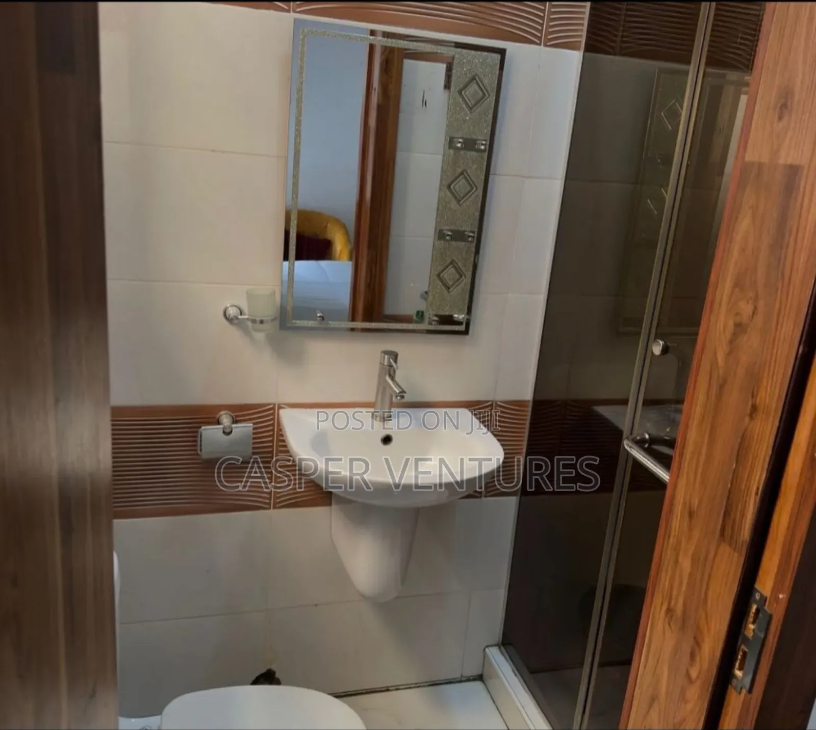 Colorful Weekly and Monthly Apartment in Lekki Phase 2