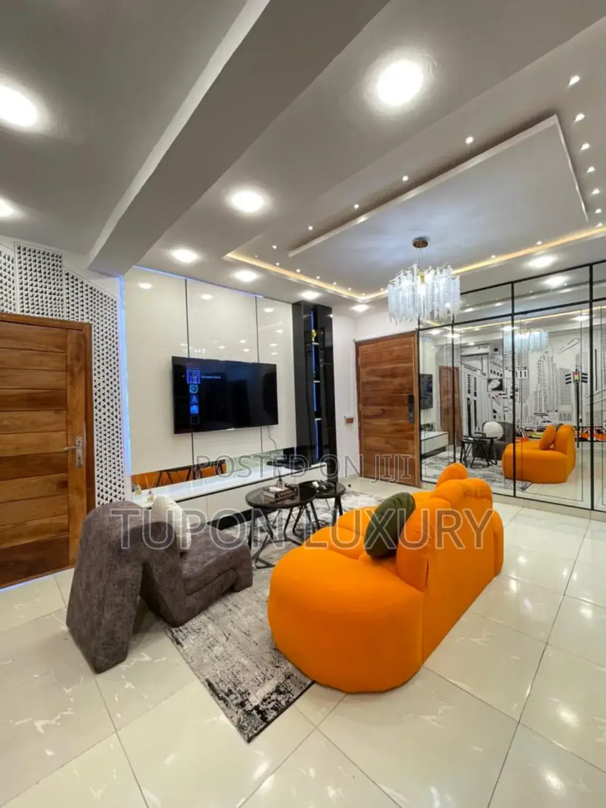 Luxury 1bedroom Apartment With Pool and Ps4 in Ikate