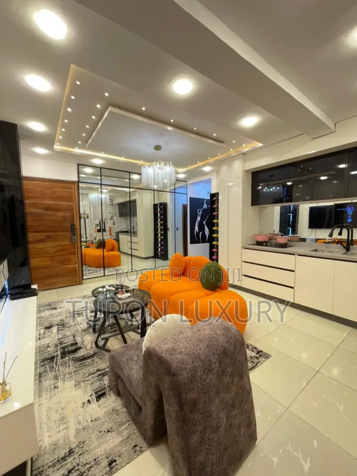 Luxury 1bedroom Apartment With Pool and Ps4 in Ikate