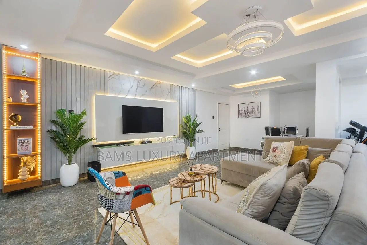 3 Bed + 3.5 Bath With Swimming Pool and Snooker Table in Victoria Island