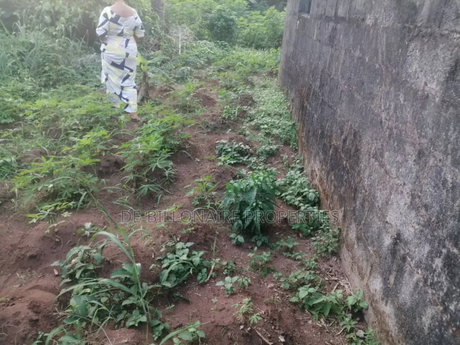 One Plot of Land for Sale at Owaelu Uratta Orji, Owerri in Owerri