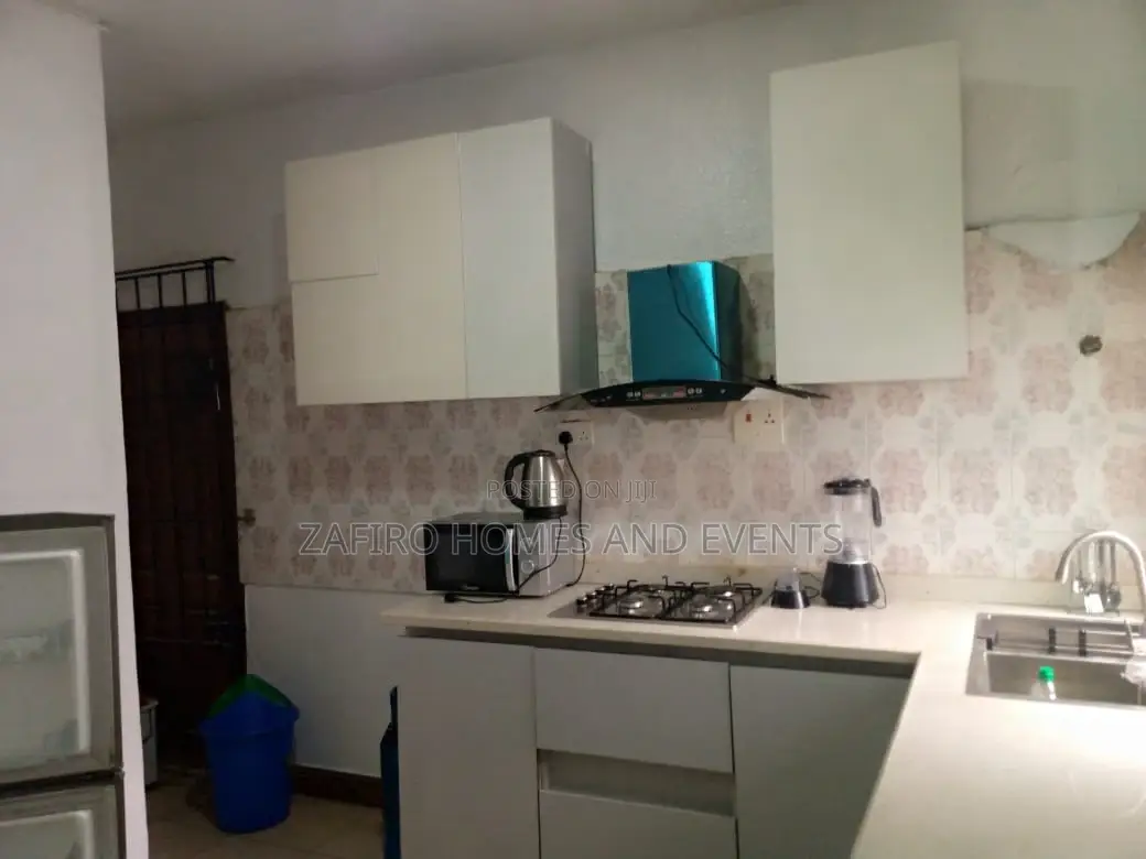 Strategic 1 Bedroom Shortlet Apartment at Bodija in Bodija