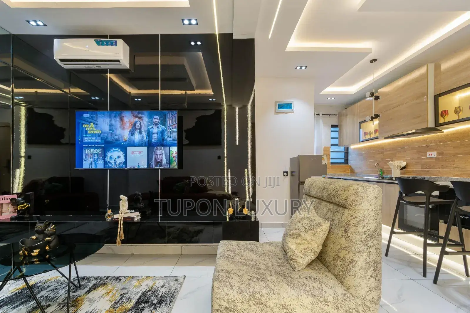 Luxury 1bedroom With Ps5 in Ologolo
