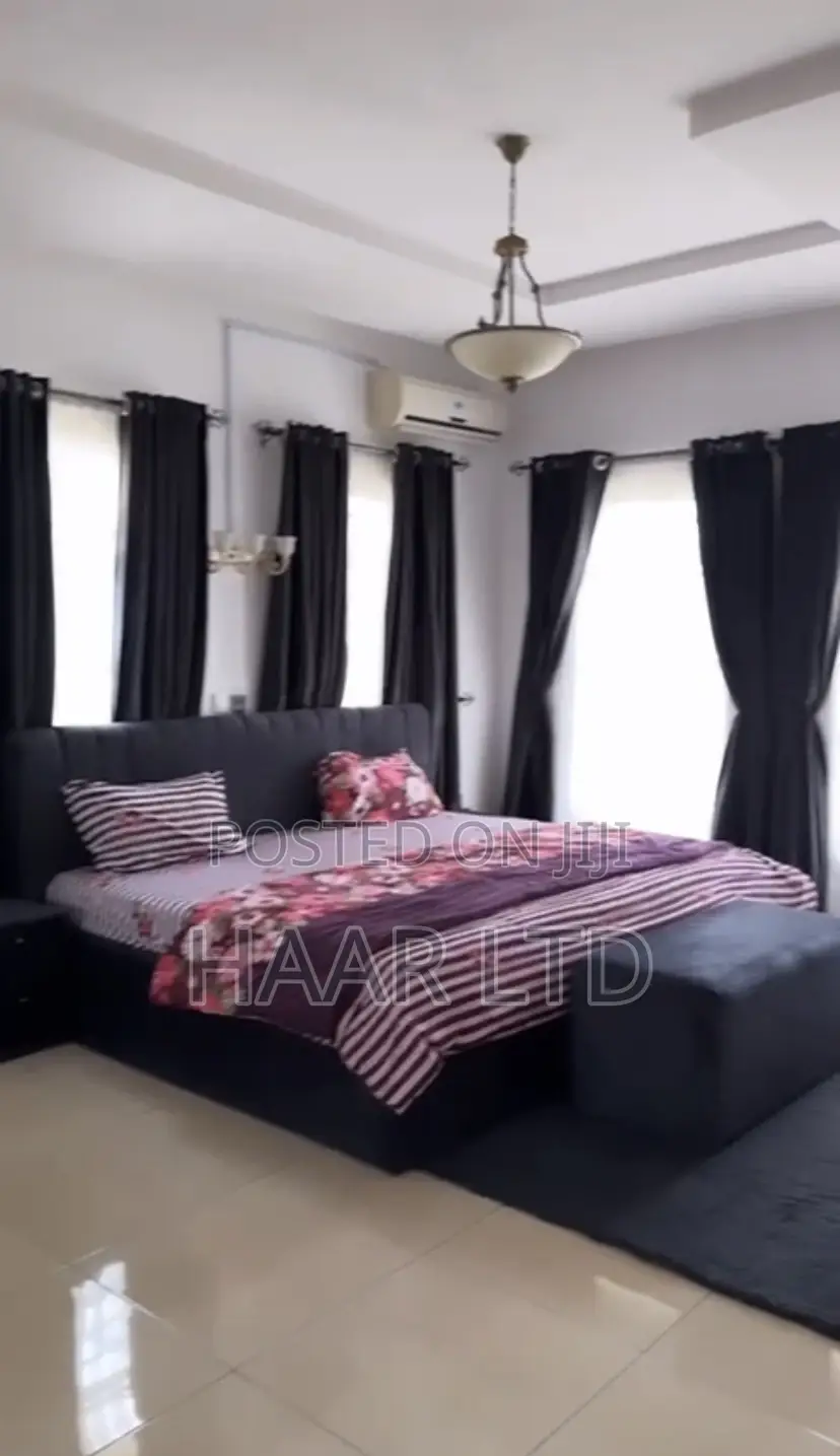 Monthly Shared Apartment Per Month or Per Week in Lekki