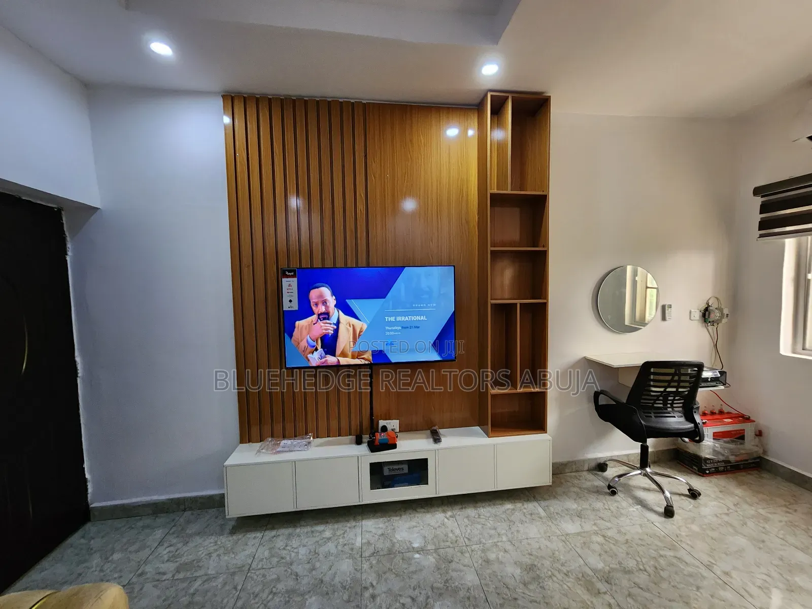 Newly Furnished Premium Luxury One (1) Bedroom Apartment in Zone 1 / Wuse