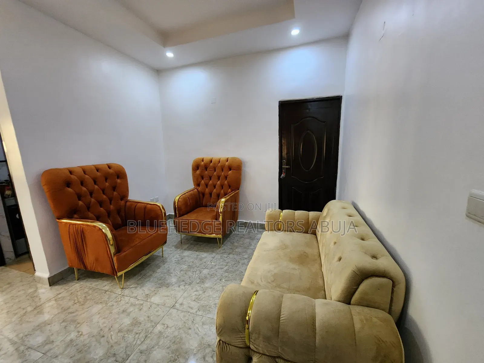Newly Furnished Premium Luxury One (1) Bedroom Apartment in Zone 1 / Wuse