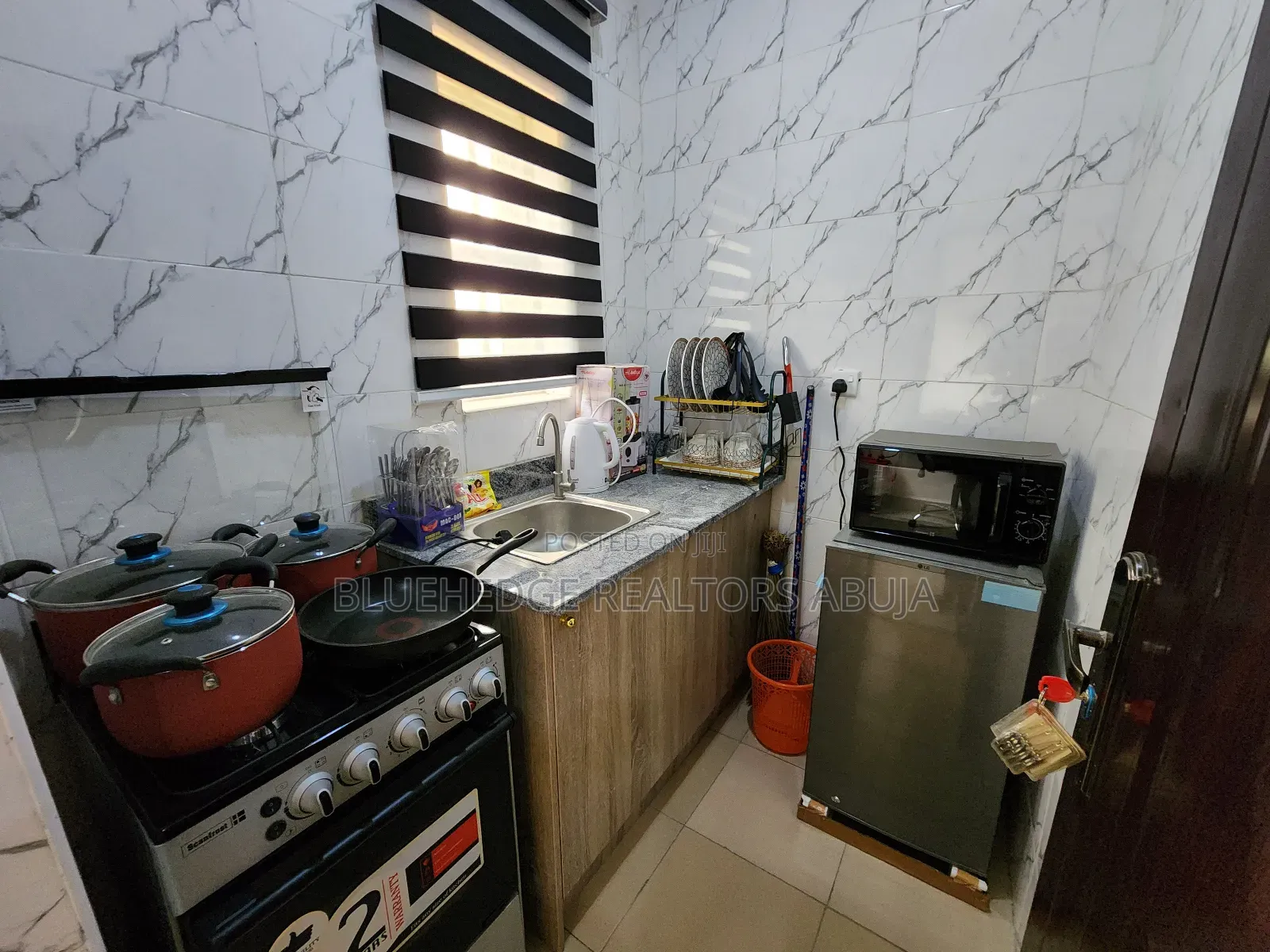 Newly Furnished Premium Luxury One (1) Bedroom Apartment in Zone 1 / Wuse
