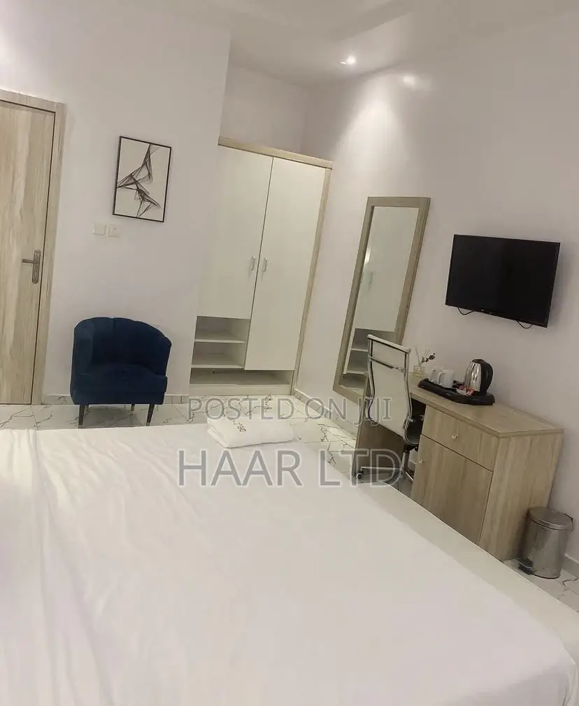 Weekly Luxury Room Per Week in Lekki Phase 2