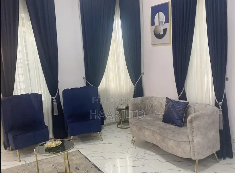 Weekly Luxury Room Per Week in Lekki Phase 2