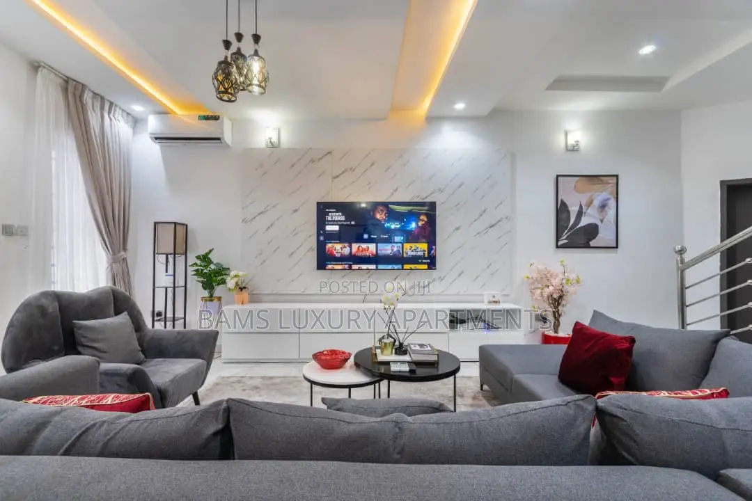 Executive Apartment With Ps5 in Chevron